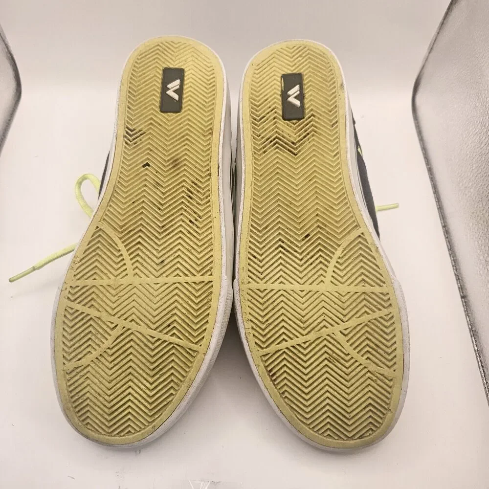 Shaun White shoes show